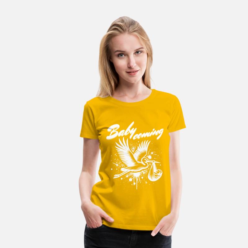 Expectant Mother Stork Brings The Beautiful News