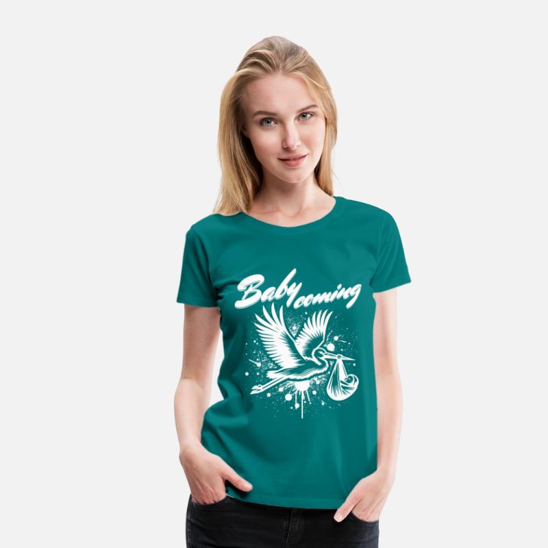 Expectant Mother Stork Brings The Beautiful News