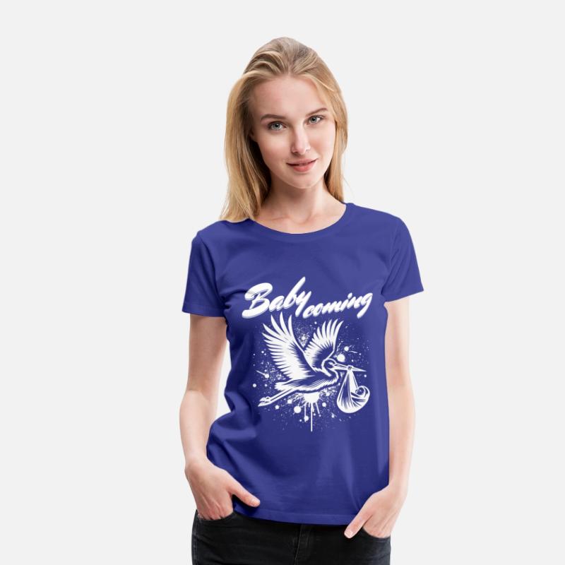 Expectant Mother Stork Brings The Beautiful News